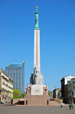 freedom_monument_riga
